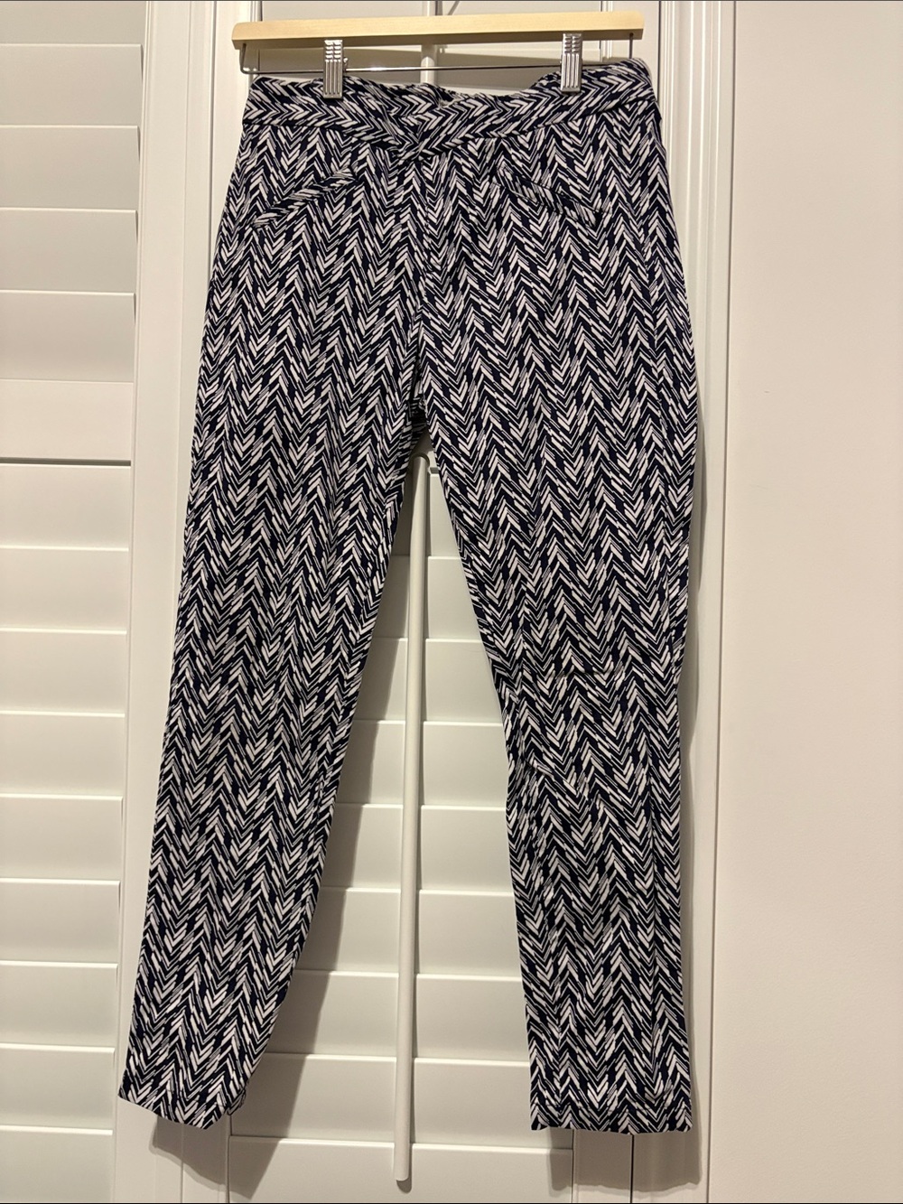 Gap ultra skinny stretch navy & White Chevron Pattern Slim dress Chinos pants